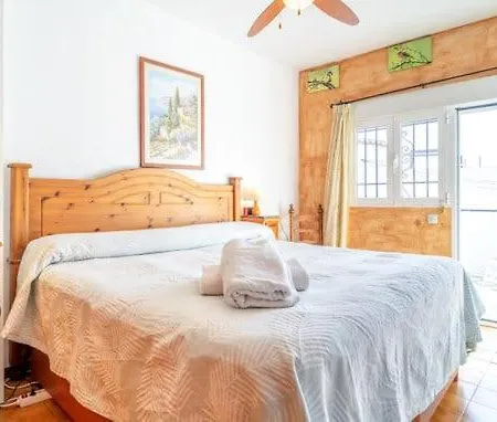 بيت للعطل Casa Anne نيرخا